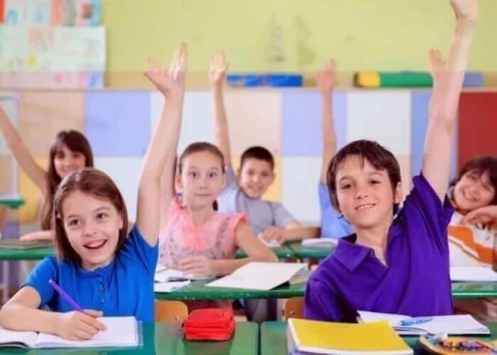 Môi trường học tập tích cực, vui vẻ giúp bé tiến bộ nhanh