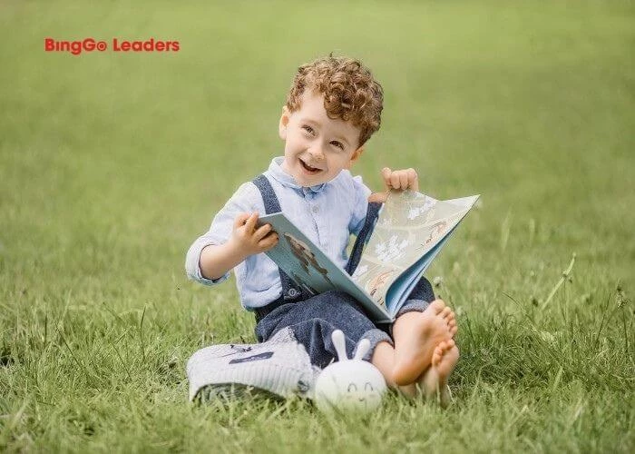 Thời gian phù hợp để bắt đầu dạy bé tập đọc là từ 2-3 tuổi