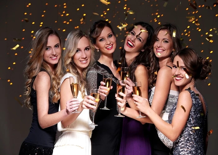 Lời chúc ý nghĩa tới bạn bè cầu cho một năm thuận lợi, may mắn