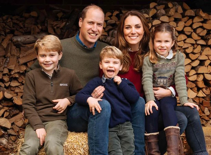 Gia đình Hoàng tử Charles và Kate luôn hạnh phúc
