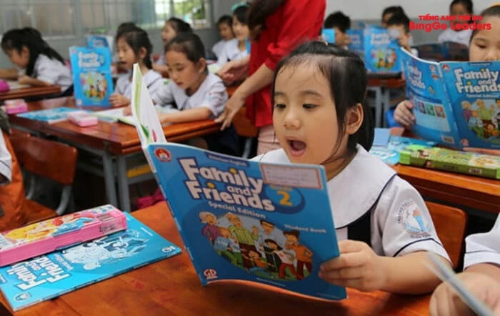 Bộ giáo trình tiếng Anh trẻ em Family and Friends được sử dụng nhiều trong trường học
