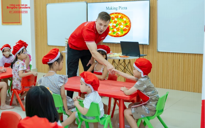 Hình ảnh các bé tham gia sự kiện Making Pizza