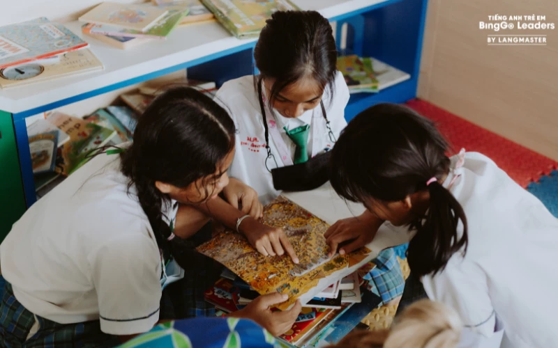 Lợi ích tuyệt vời khi ba mẹ cho con học bộ My First Reading Library