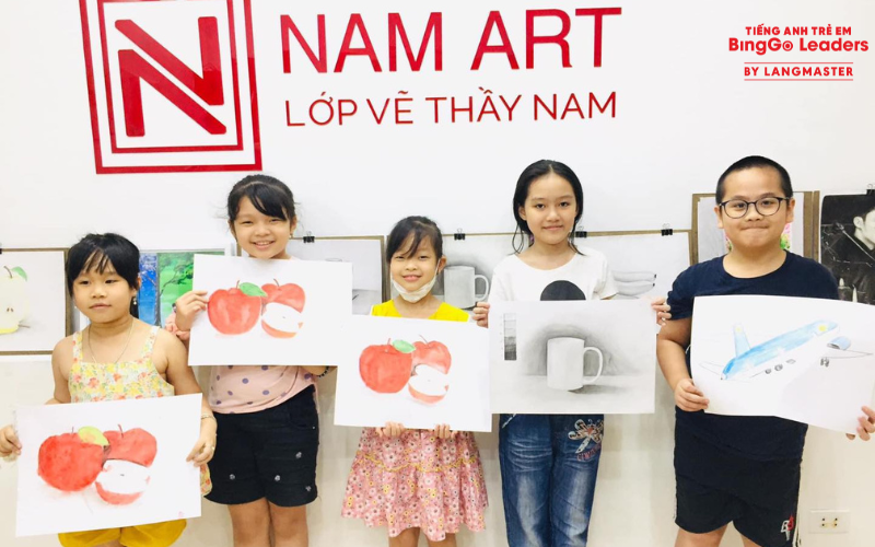 Lớp vẽ thầy Nam