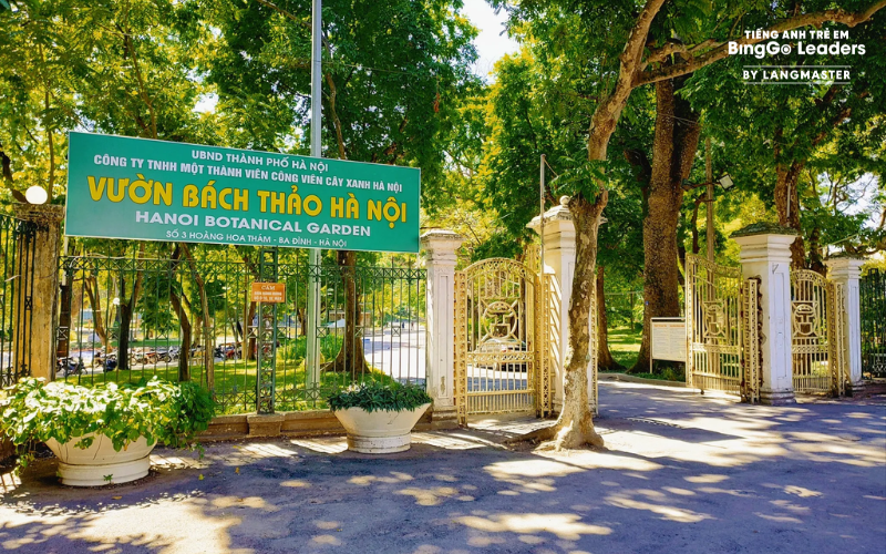 Tham quan Vườn Bách Thảo