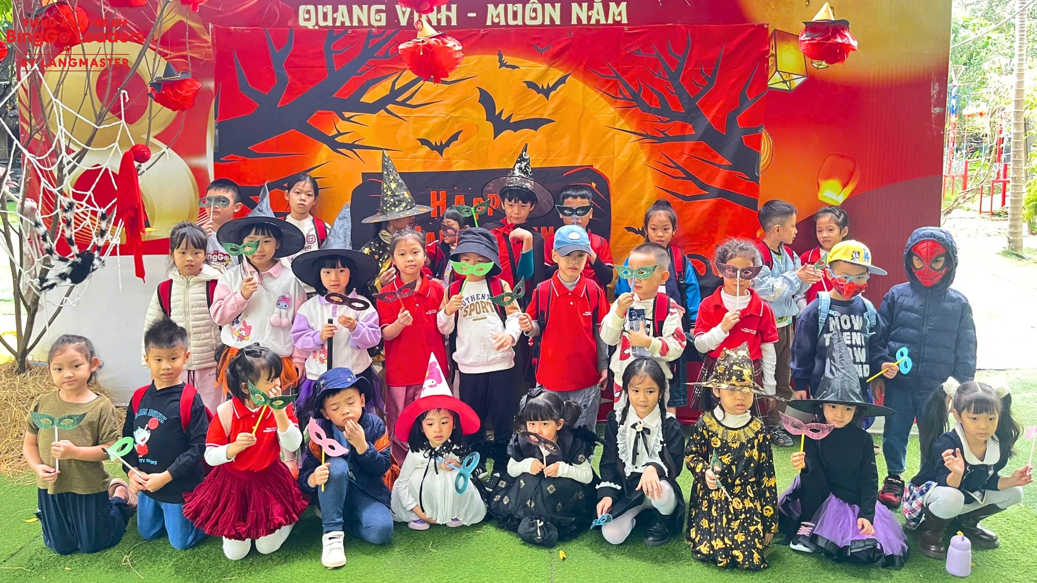 RECAP HOẠT ĐỘNG NGOẠI KHÓA THÁNG 10: CUỘC HỘI NGỘ CỦA CÁC PHÙ THỦY NHÍ\