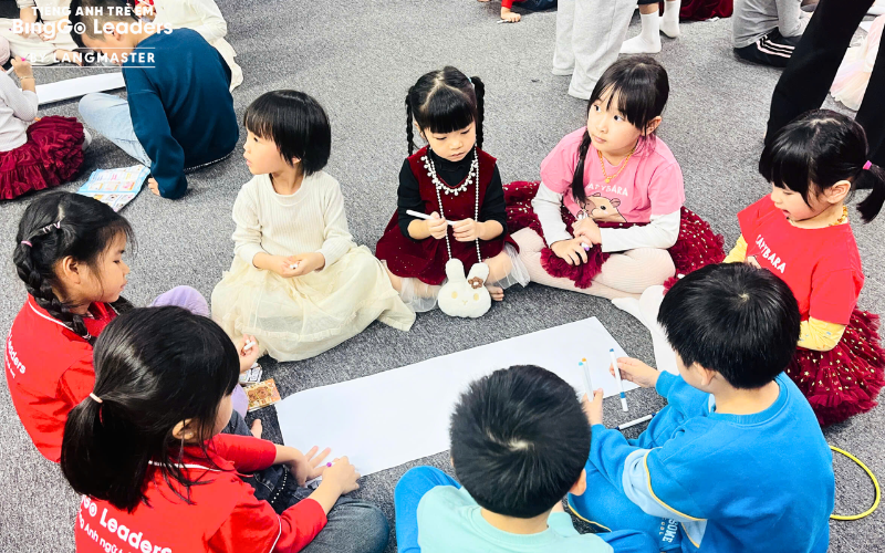 Các học viên nhí tại BinGo Leaders hào hứng tham gia chuỗi hoạt động trải nghiệm