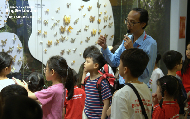 Những ánh mắt chăm chú khi nghe về hành trình ngàn năm văn hiến của Thủ đô