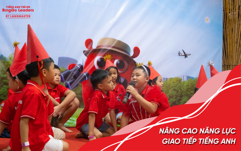 Bé nâng cao năng lực giao tiếp tiếng Anh khi tham gia các trại hè song ngữ