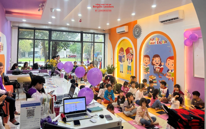 nên cho bé học tiếng Anh ở đâu