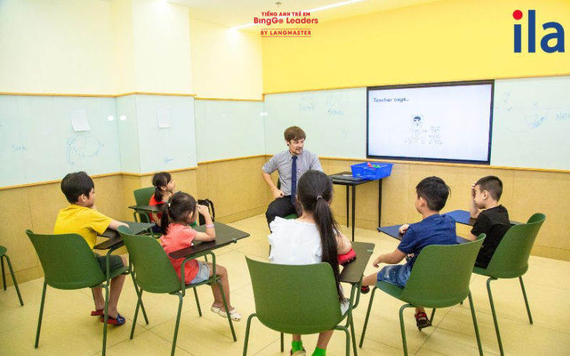 cho con học tiếng anh ở đâu tốt